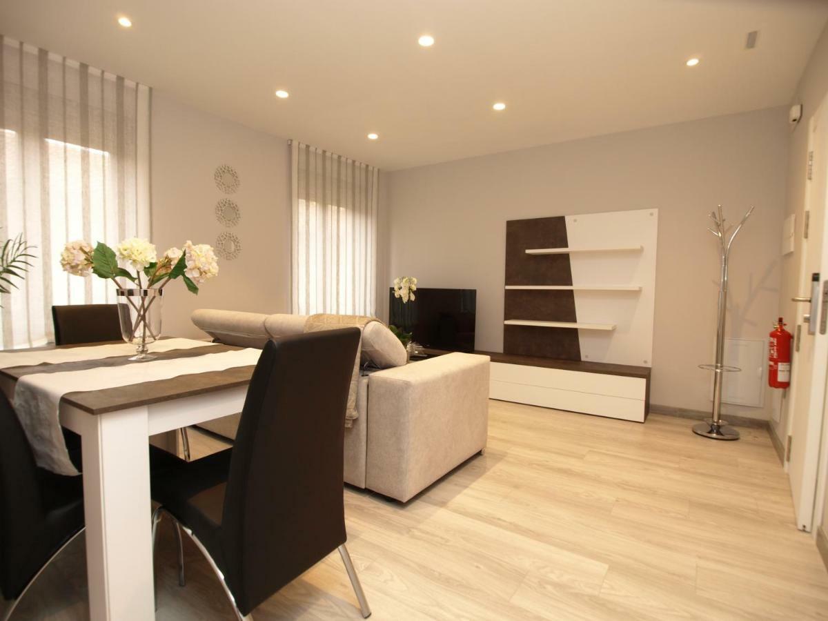 Apartamentos M.Bell León Buitenkant foto