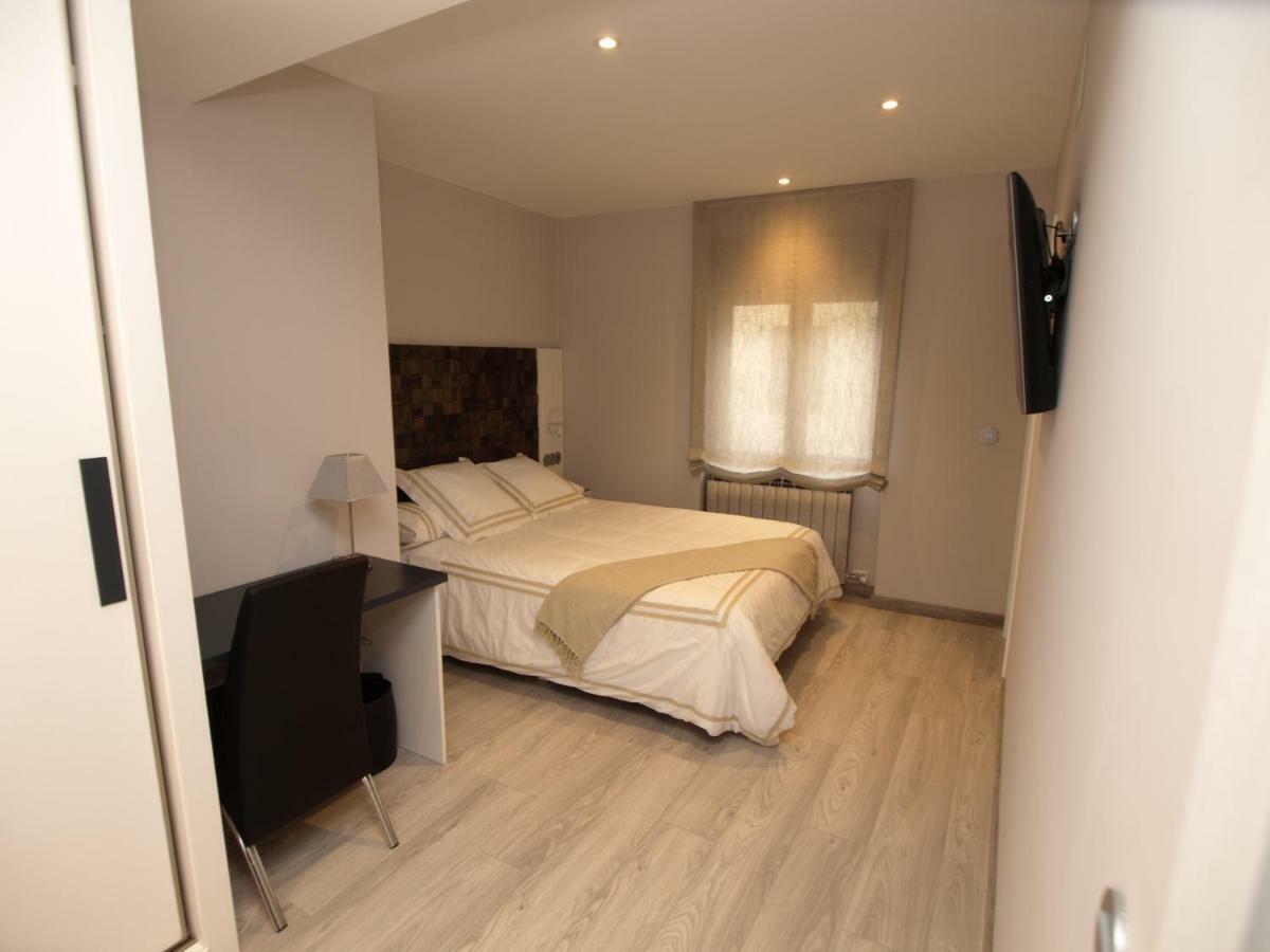 Apartamentos M.Bell León Buitenkant foto